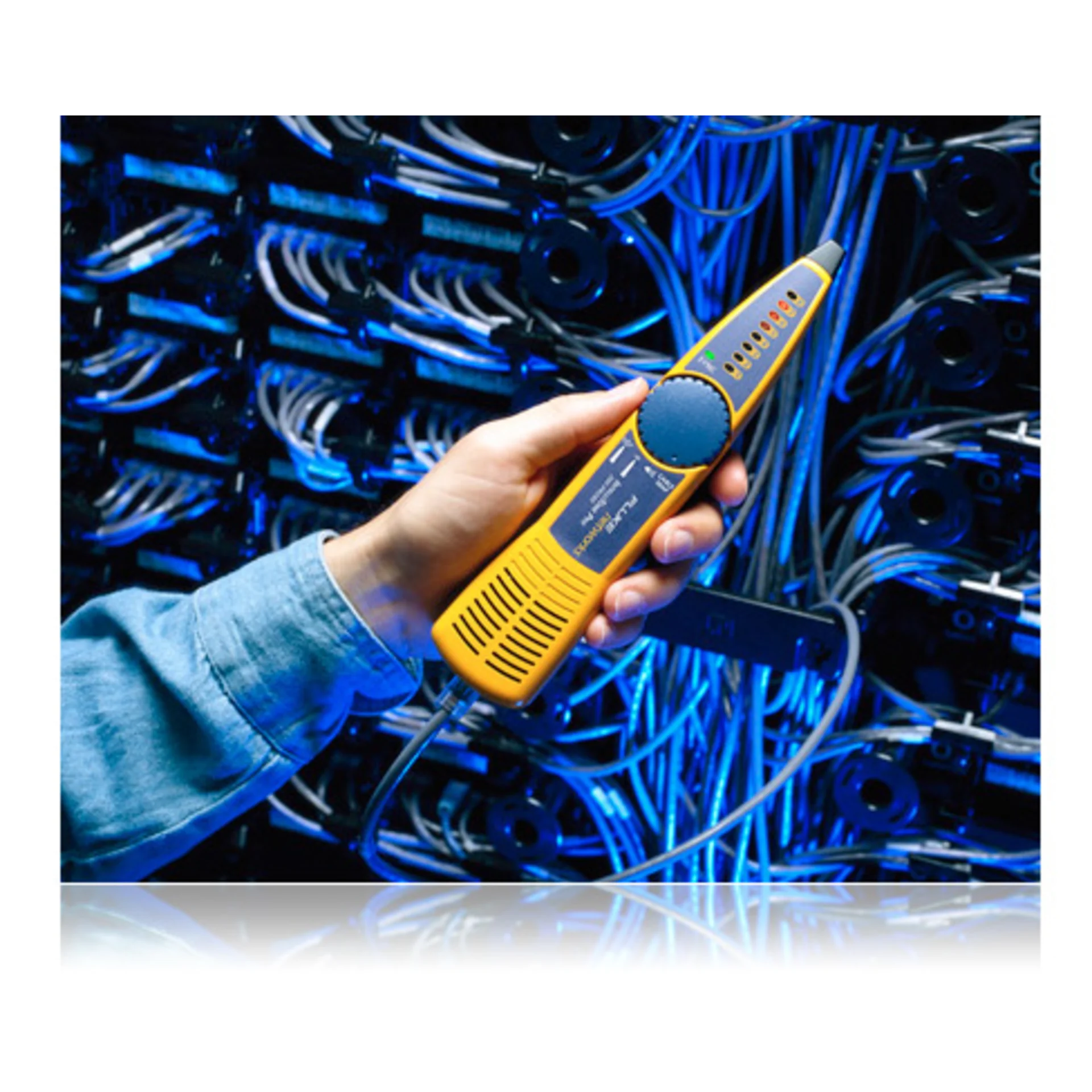 Цифровой тональный генератор с детектором Fluke IntelliTone 200 Toner и Probe