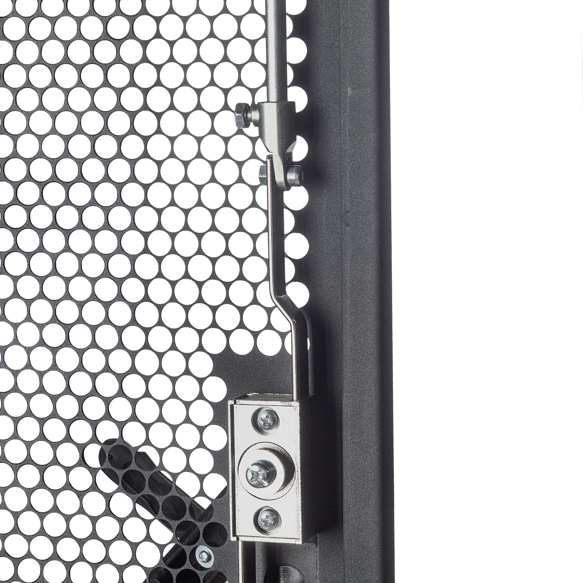 Шкаф телекоммуникационный напольный 42U 600x800мм, серия TFC (SNR-TFC-426080-CPDP-B-SF)