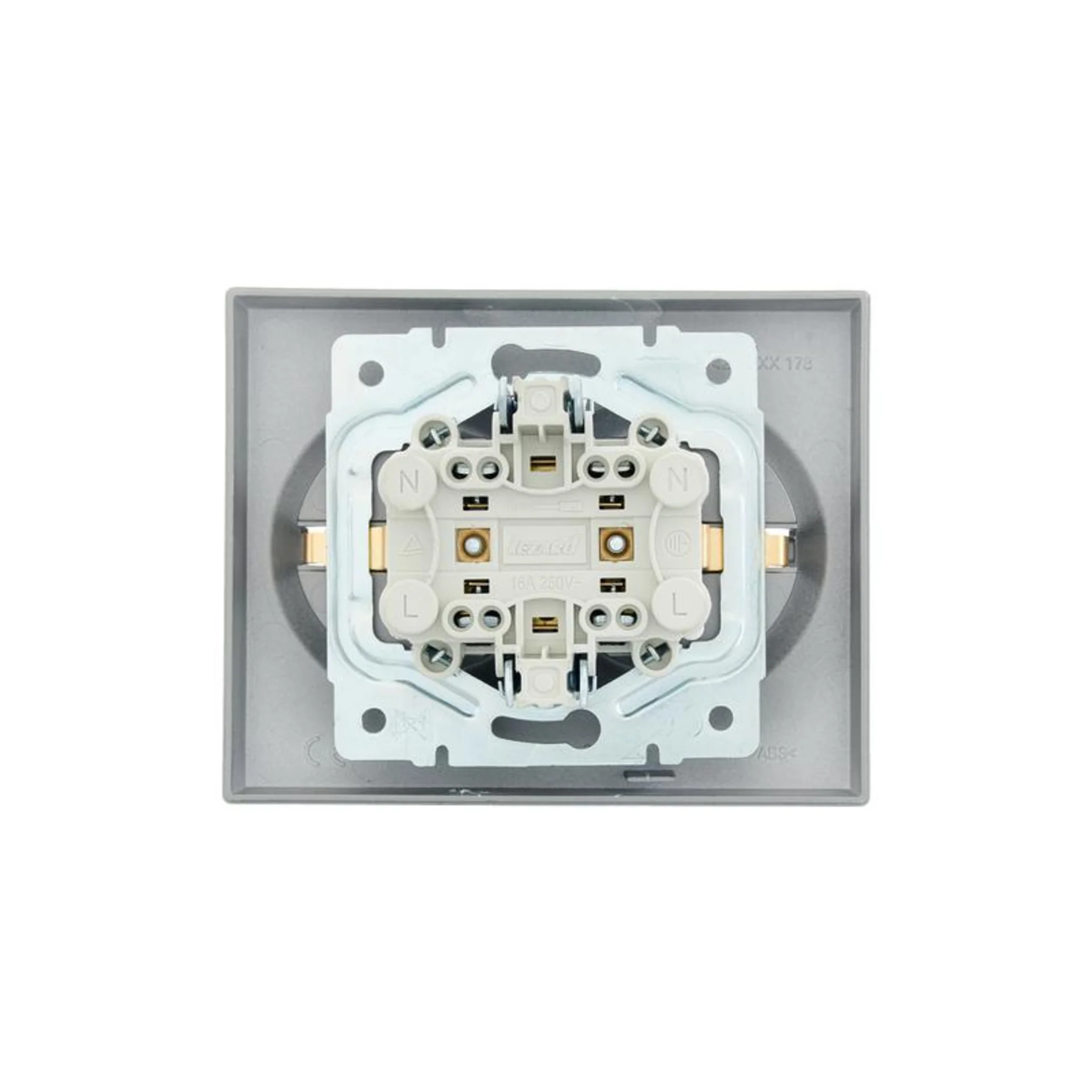 Розетка 2-м СП VESNA с заземл. со шторками ПБТ платина LEZARD 742-3500-178B