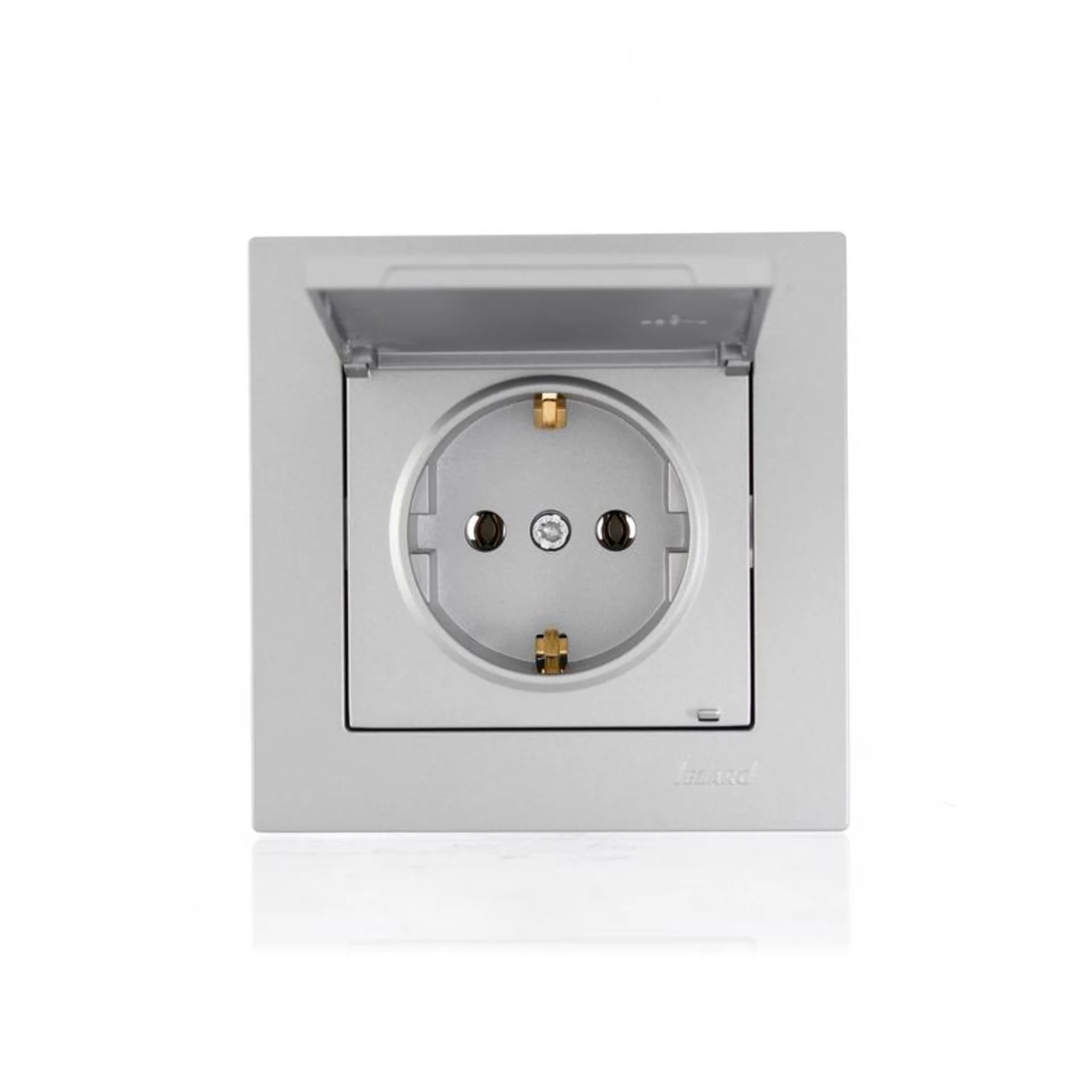 Розетка 1-м СП Vesna с заземл. с крышкой ПБТ механизм платина LEZARD 742-3588-123B