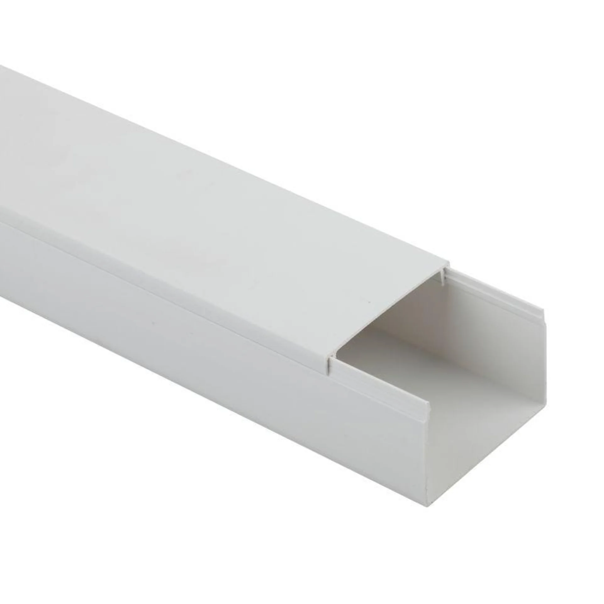 Кабель-канал 60х40 L2000 бел. Эра Б0031138
