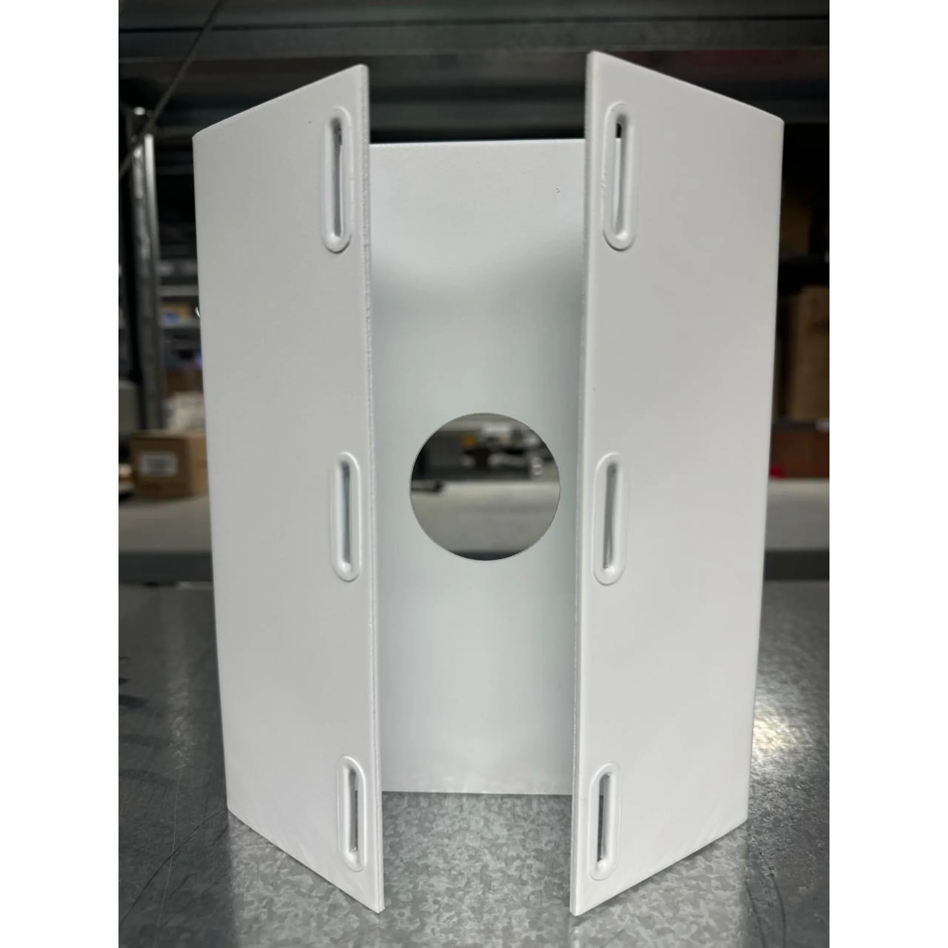 Кронштейн для крепления на столб/мачту OMNY PTZ POLE (уценка)