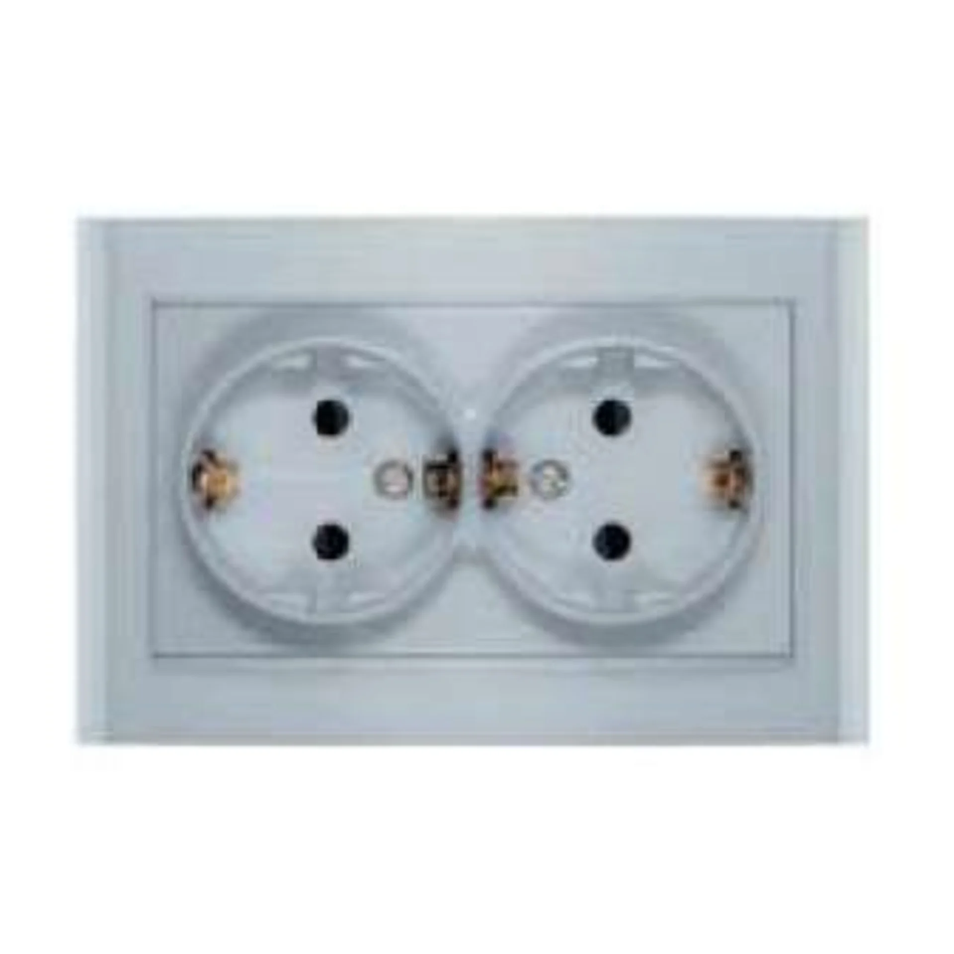 Розетка 2-м СП Бриллиант 16А IP20 с заземл. защ. шторки серебр. UNIVersal 7949797