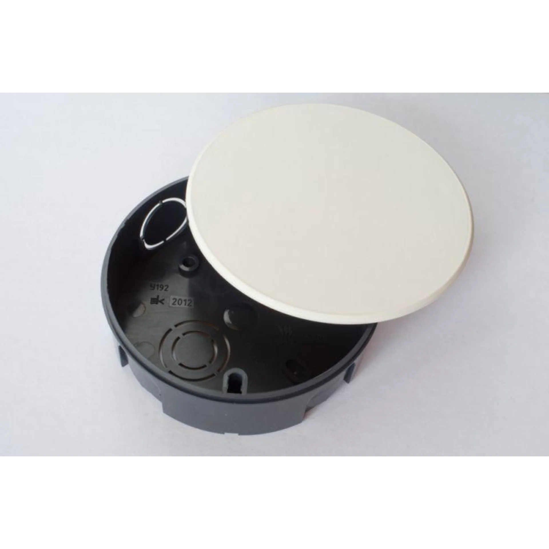 Коробка ответвительная СП 80х17мм (размер коробки без крышки d71х15мм) SE U194