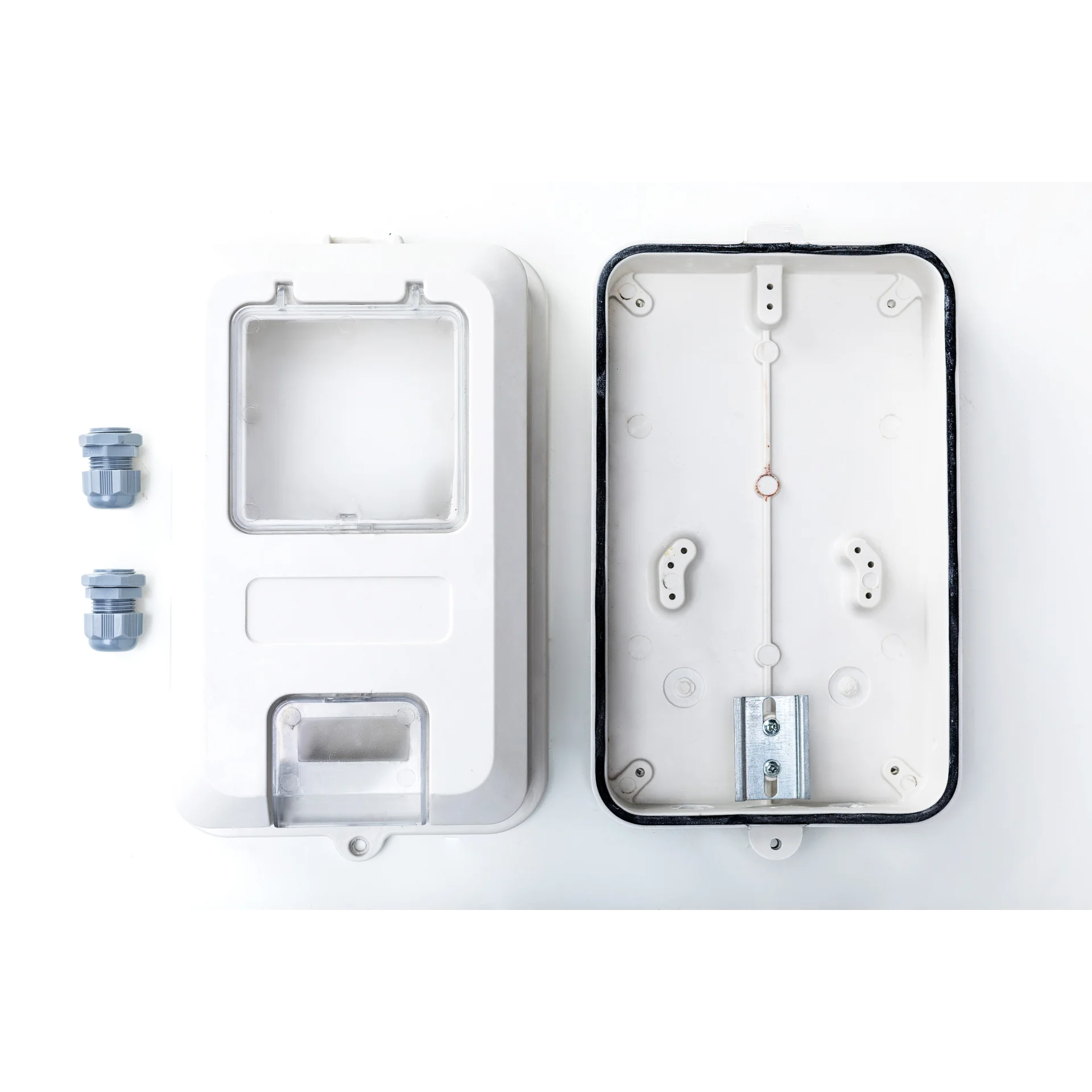 Стеклопластиковый шкаф навесной с монтажной панелью, 180х280х100мм, IP54