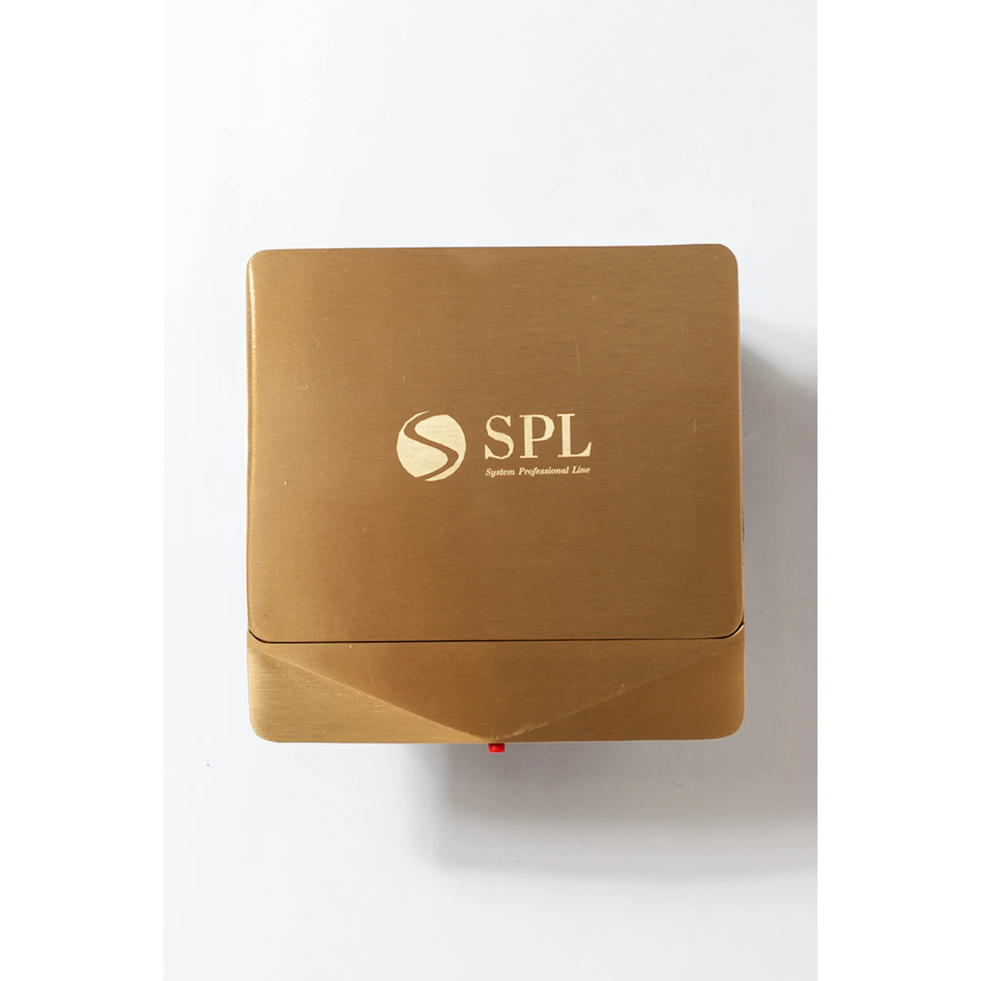 Люк на 1,5 поста (45х45), латунь, с металлической коробкой, IP44