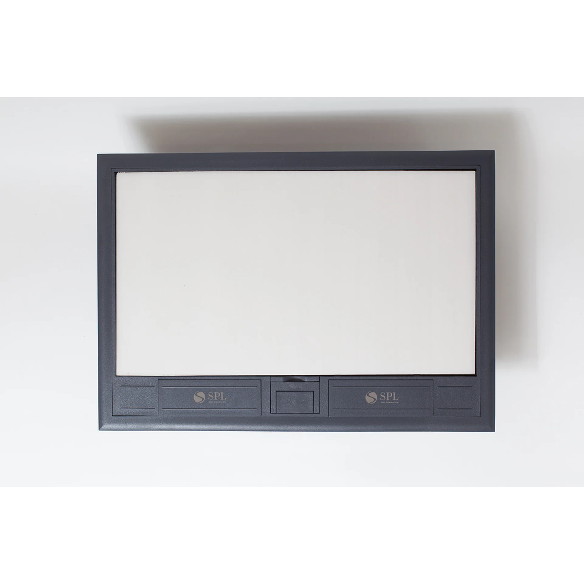 Люк на 8 постов (45х45),металл/ пластик, с пластиковой коробкой, IP40