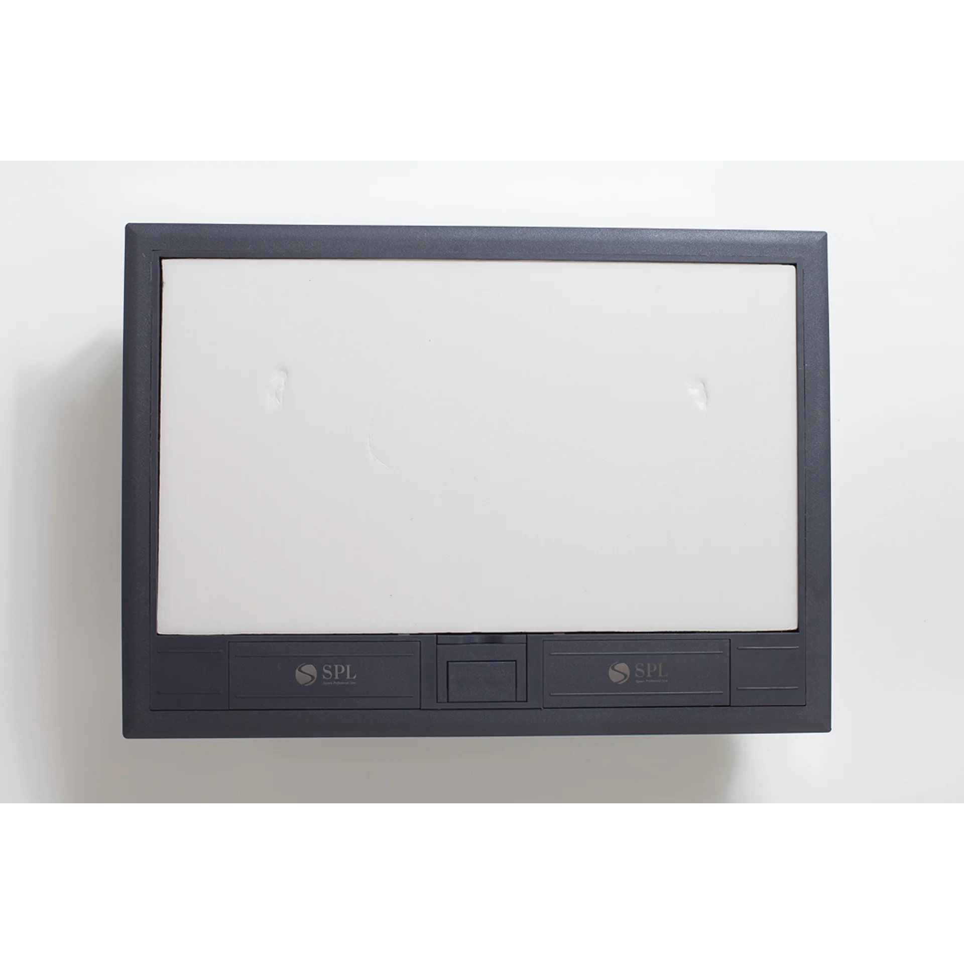 Люк на 8 постов (45х45),металл/ пластик, с металлической коробкой, IP40