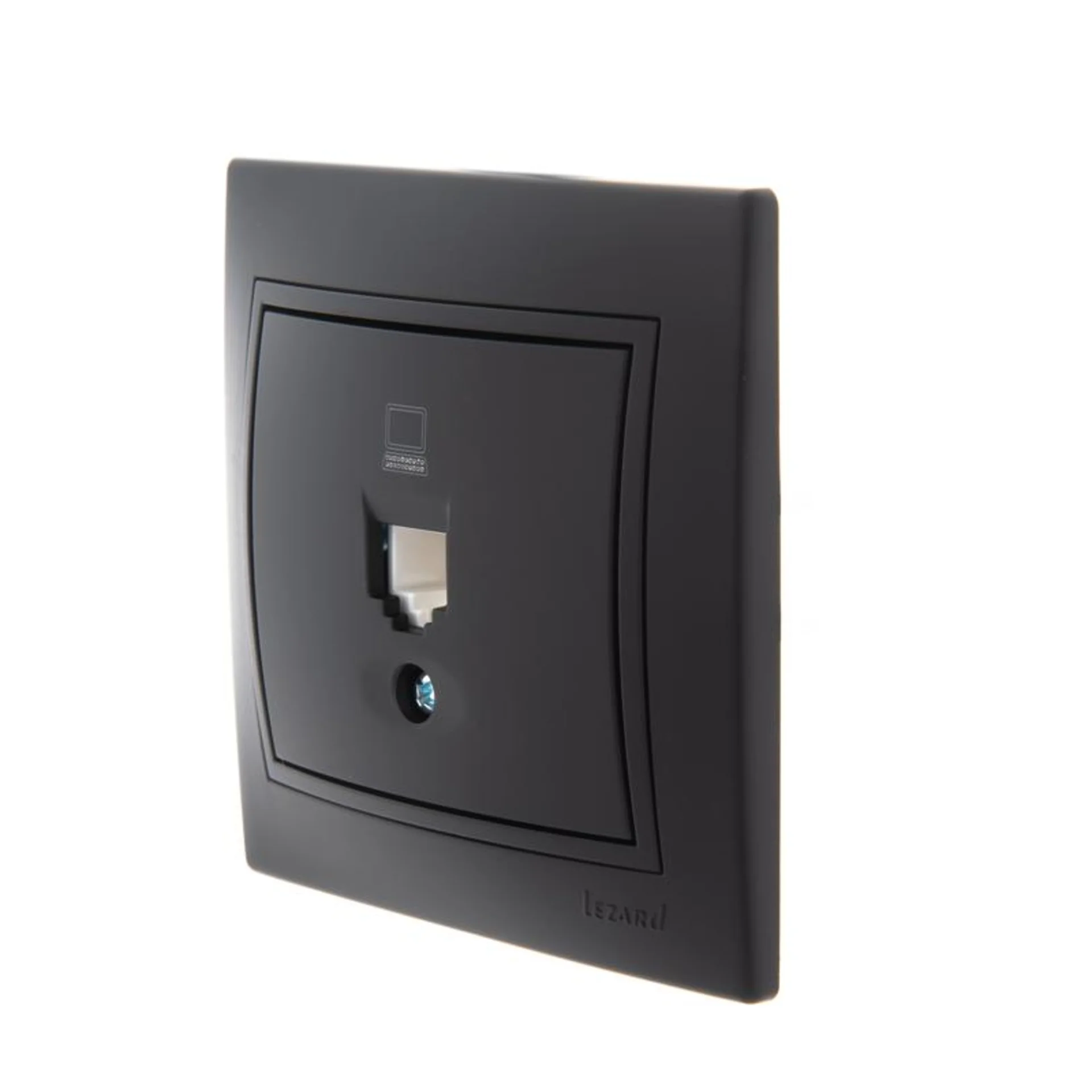 Розетка компьютерная 1-м СП Mira RJ45 черн. бархат LEZARD 701-4242-139