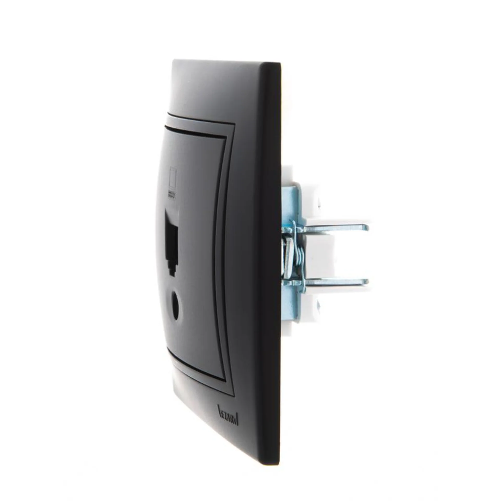 Розетка компьютерная 1-м СП Mira RJ45 черн. бархат LEZARD 701-4242-139