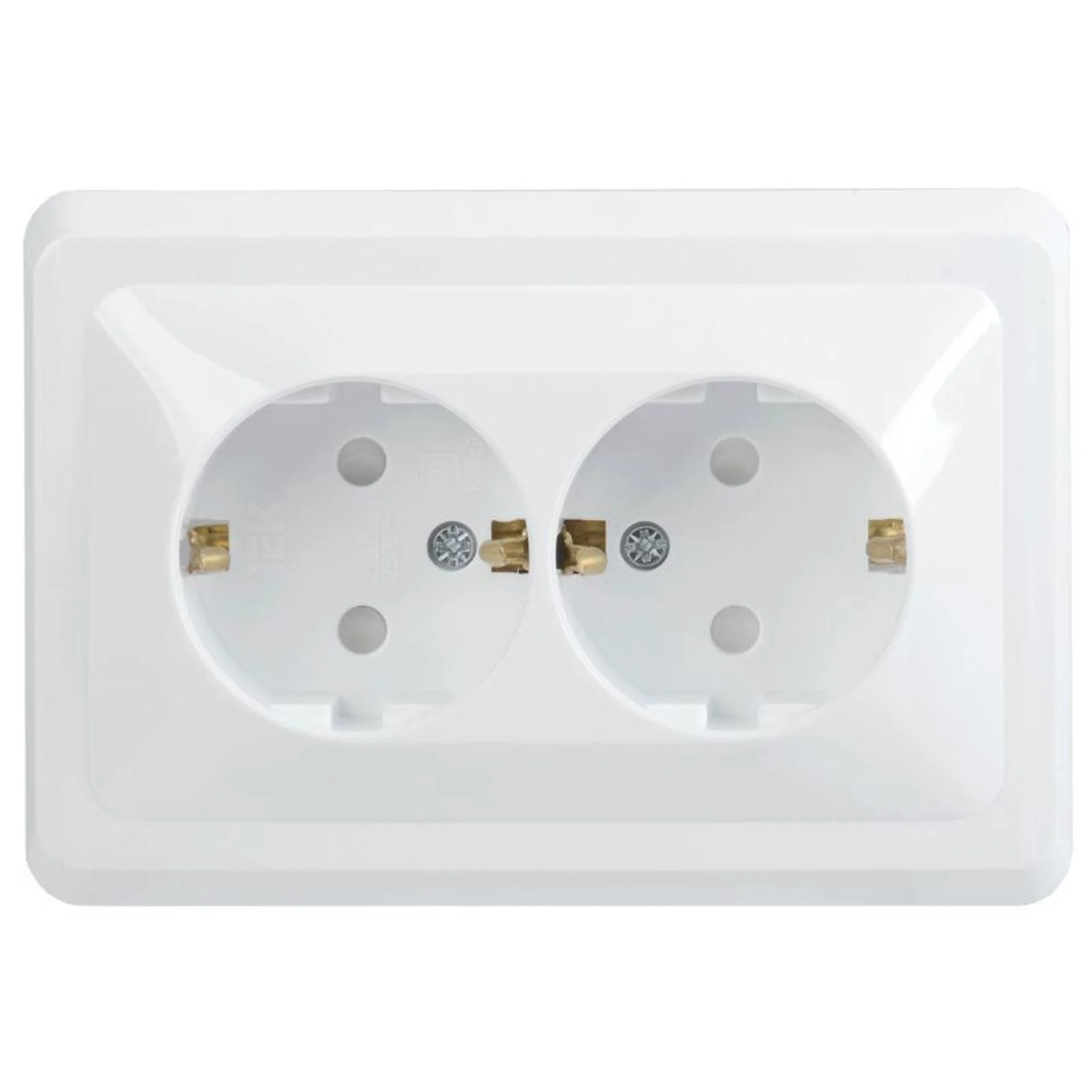 Розетка 2-м СП Вега РСш12-3-ВБ с заземл. контактом и защ. штор 16А бел. IEK ERV24-K01-16-DM