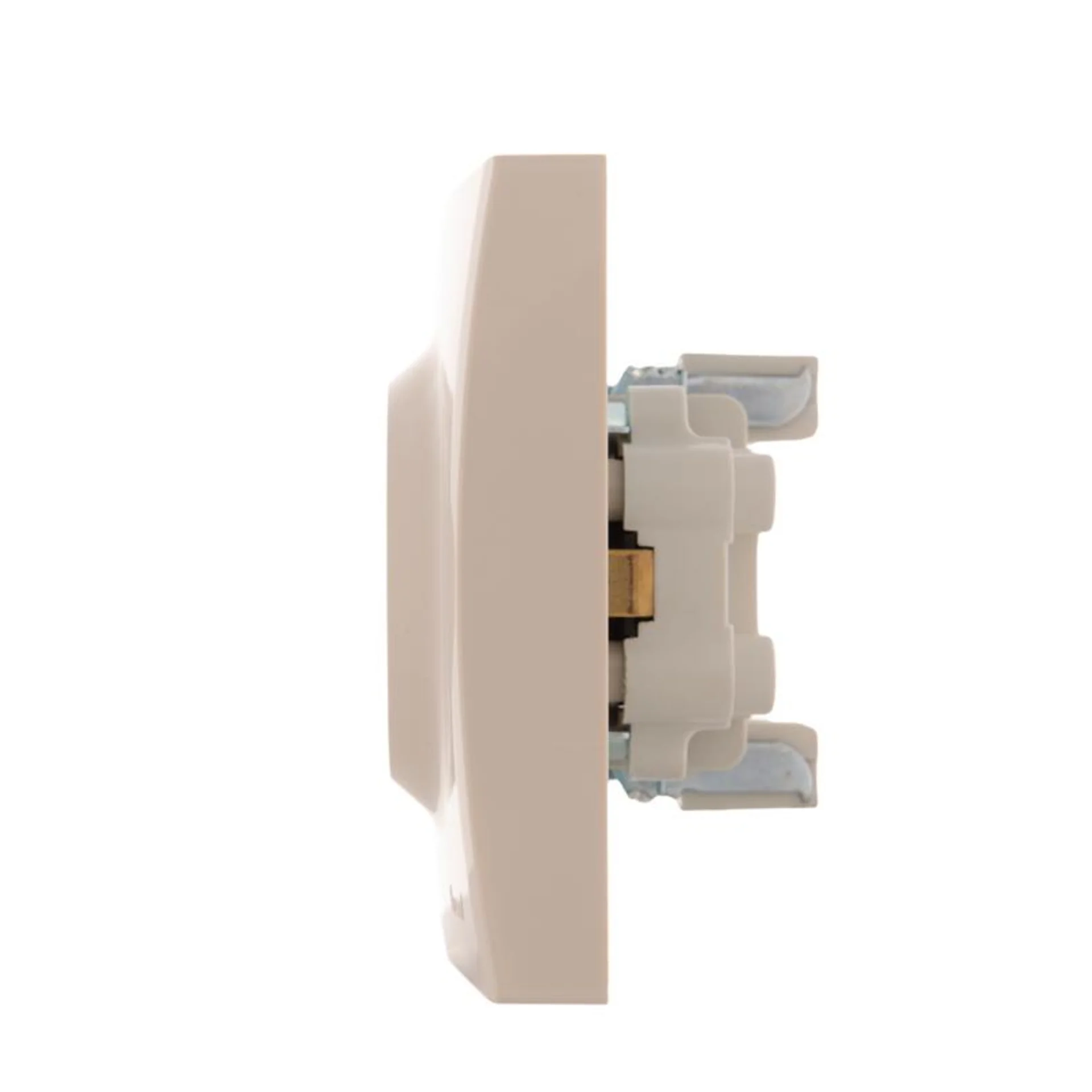 Розетка 2-м СП Karina с заземл. термопласт крем. LEZARD 707-0300-127B