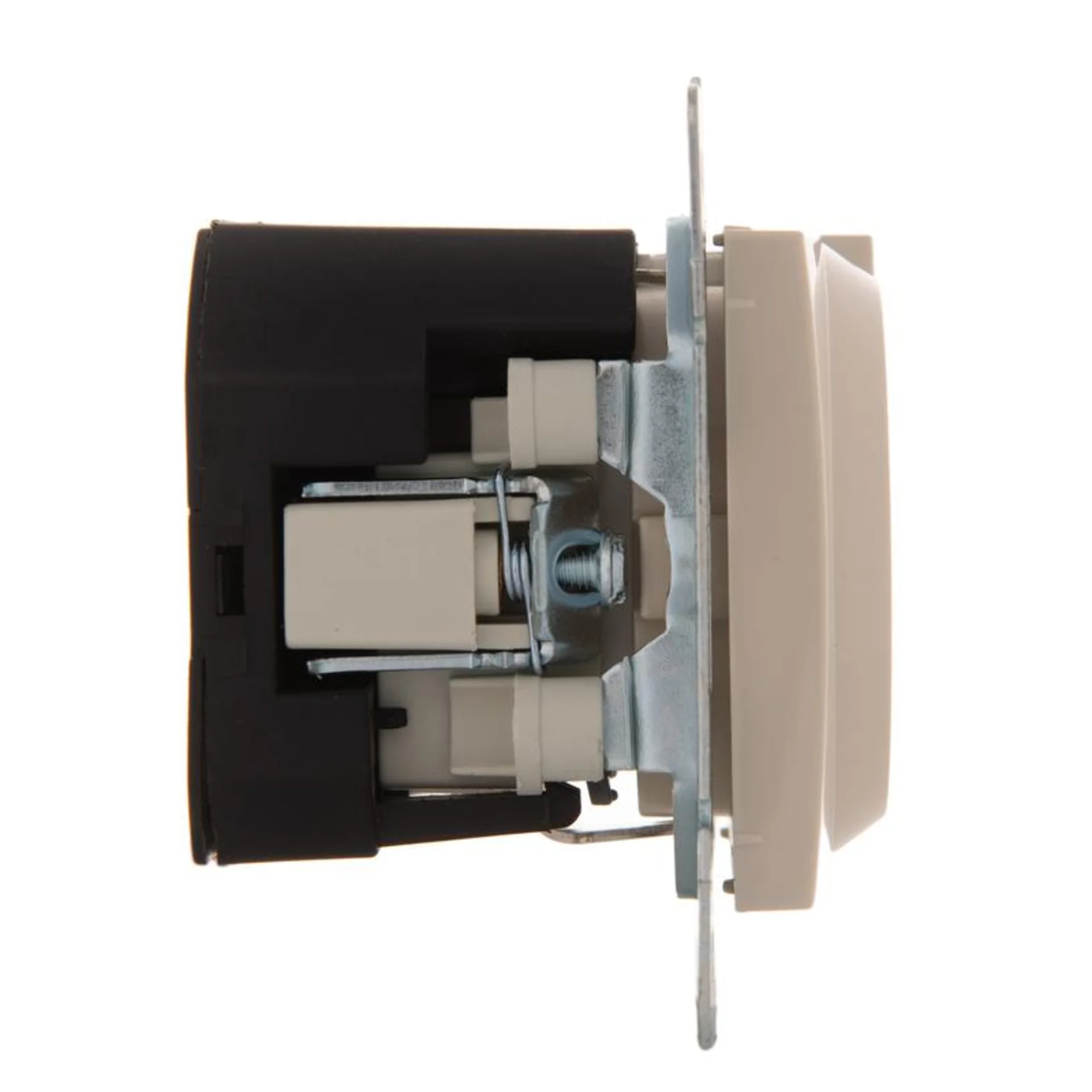 Розетка 1-м СП Karina 16А с заземл. с заряд. устройством USB механизм крем. LEZARD 707-0388-181