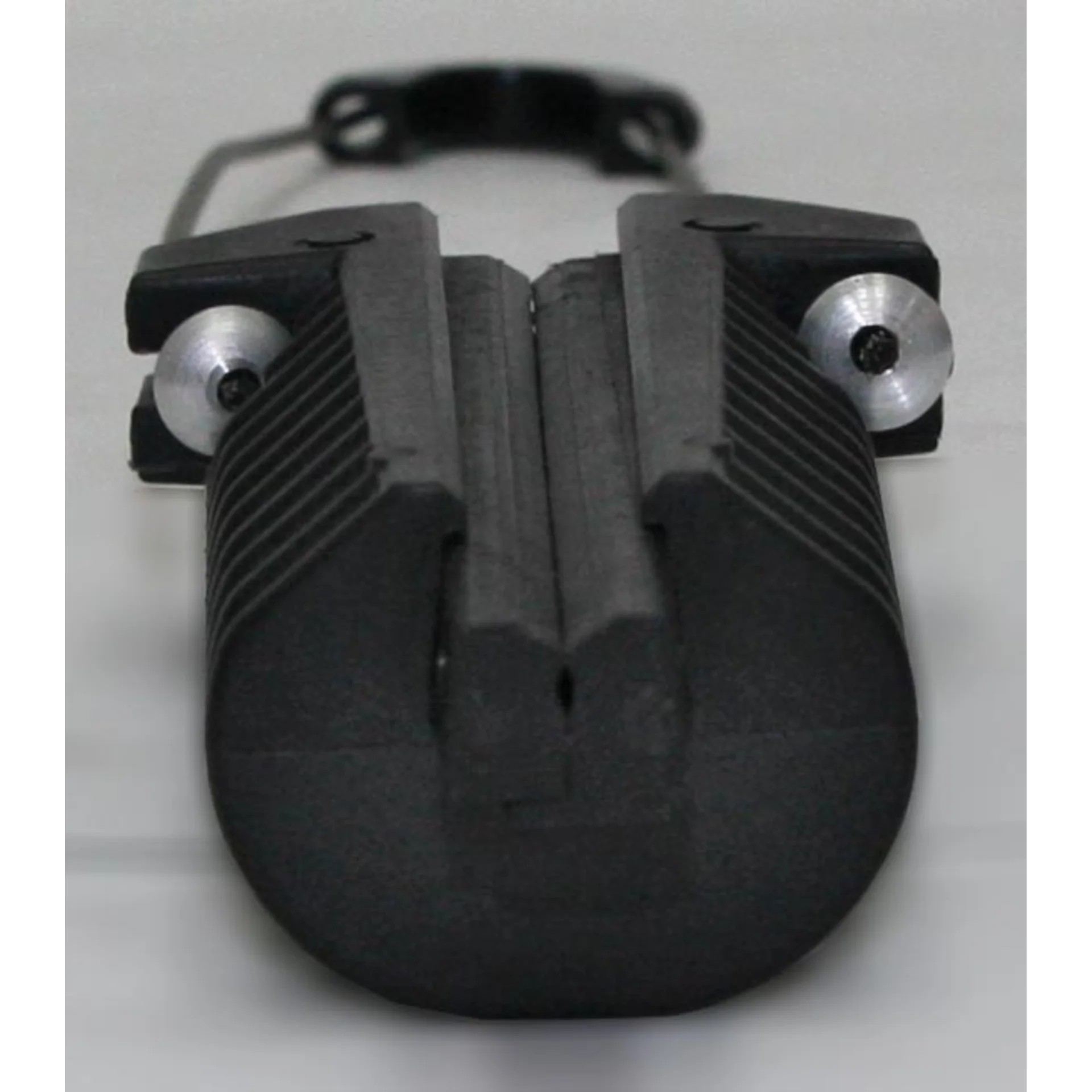 Зажим анкерный клиновой Alpha Mile 806-01-35 (малый, пластиковый)