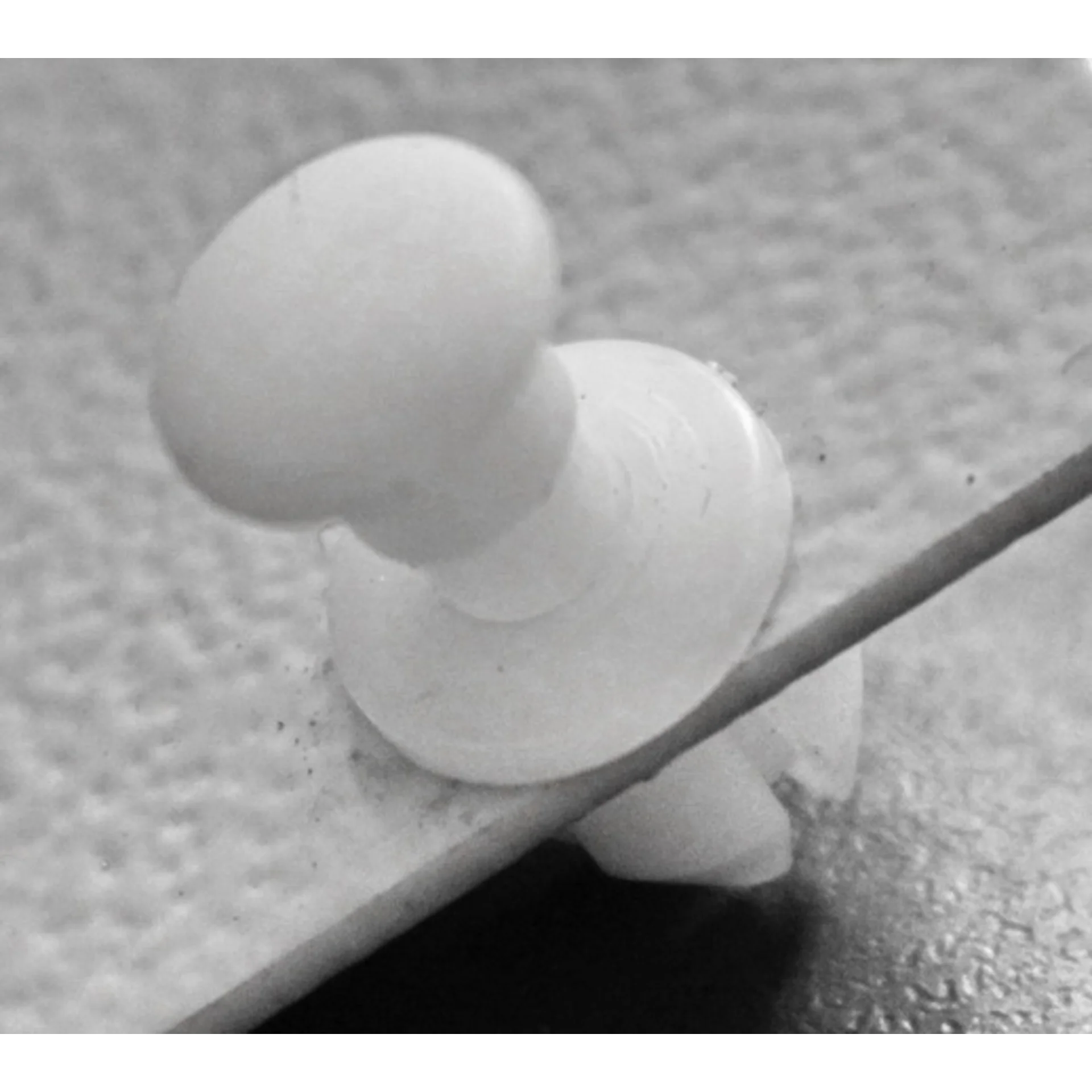 Пластиковая клипса для оптических кроссов SNR-ODF