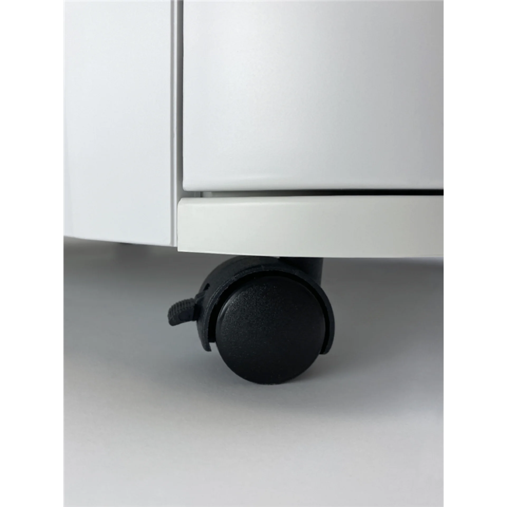 Уничтожитель документов ГЕЛЕОС АП40-5, DIN P-5 (5 ур-нь секр.), фрагмент 1,9х12мм, АВТОПОДАЧА 180 лист (70г/м2), пл.карты/скрепки/скобы, 37 литров